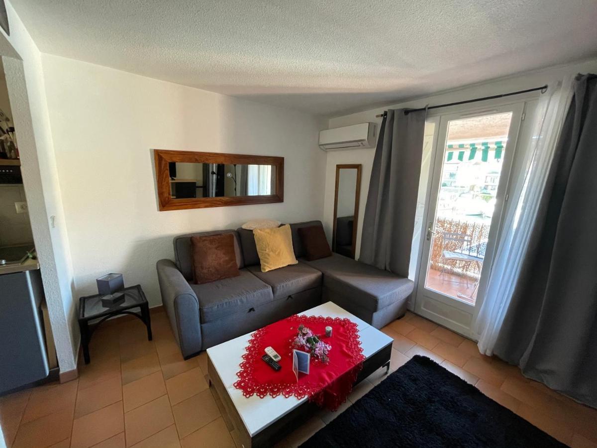 Port Cogolin Vue Bateau Apartment Bagian luar foto
